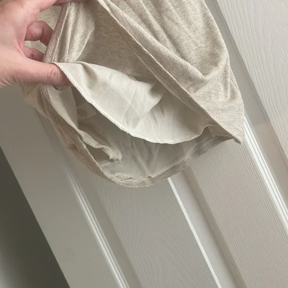 *SALE* White House Black Market Tank - Picture 7 of 7